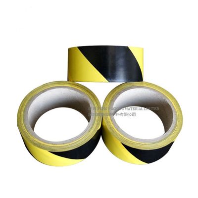 comprare Nastro resistente della marcatura del pavimento del grado 3mm-1200mm di ingegneria, nastro giallo per la marcatura del pavimento per i segnali di pericolo di traffico fabbricazione online