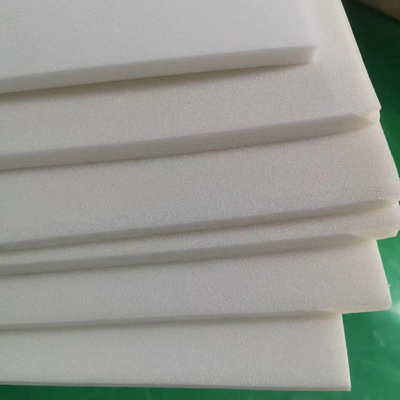Inoac CR C-4310 Bianco Spuma di neoprene a vescicola semplice Densità 0,22 ± 0,03 g/cm3