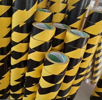 Nastro di avvertimento in PVC largo 48 mm nero e giallo Nastro di ripartizione del pavimento del magazzino